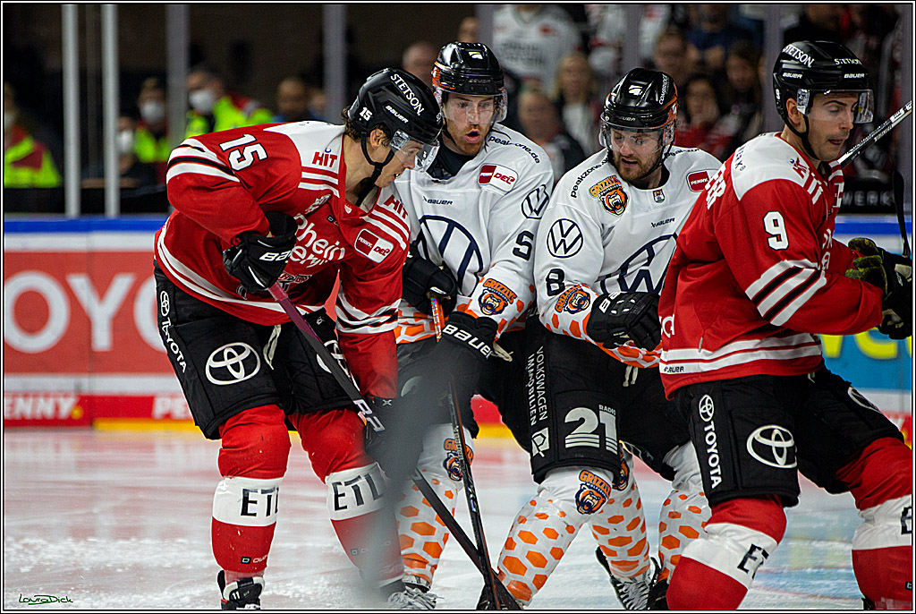 PENNY DEL; Koelner Haie- Grizzly Wolfsburg; Koeln, 26.10.2022